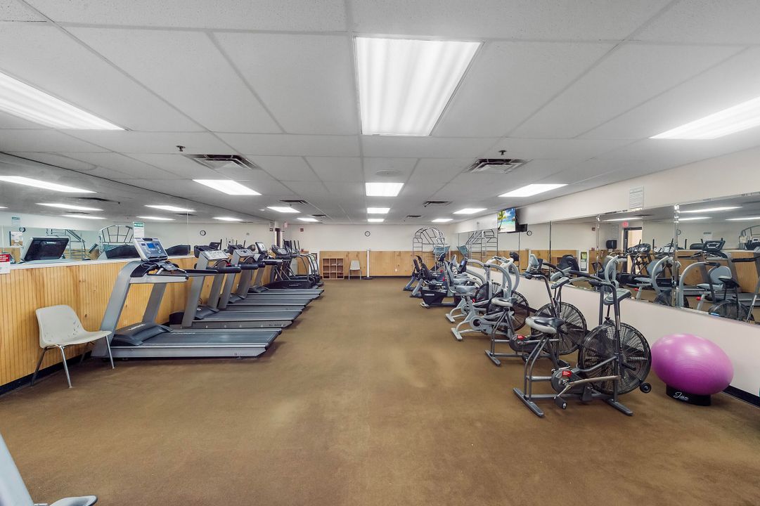 En Venta: $259,000 (2 camas, 2 baños, 1100 Pies cuadrados)