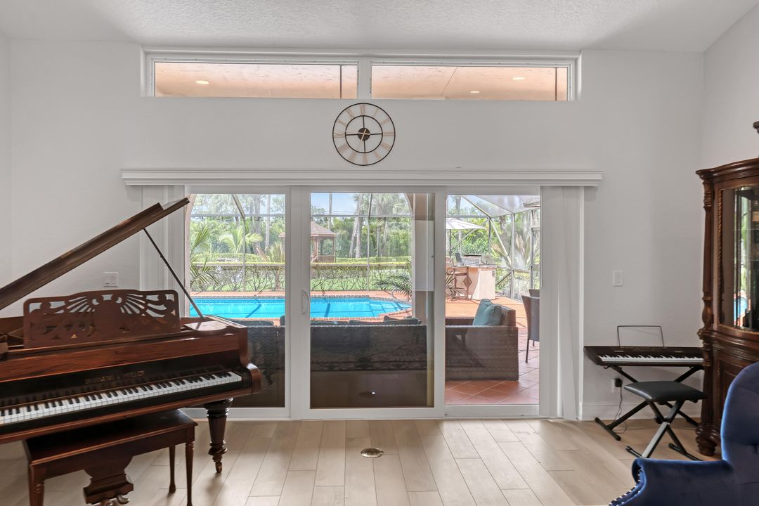 For Sale: $1,050,000 (4 beds, 3 baths, 3166 Square Feet)