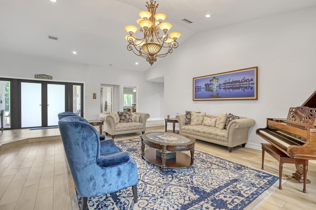 For Sale: $1,050,000 (4 beds, 3 baths, 3166 Square Feet)