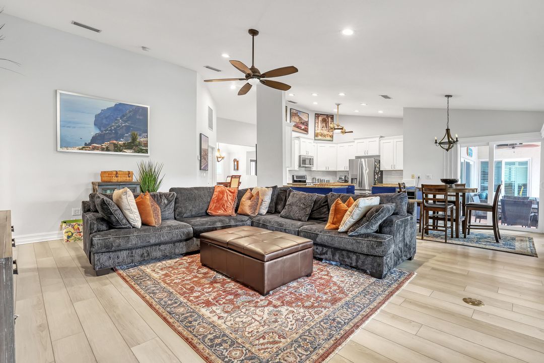 For Sale: $1,050,000 (4 beds, 3 baths, 3166 Square Feet)