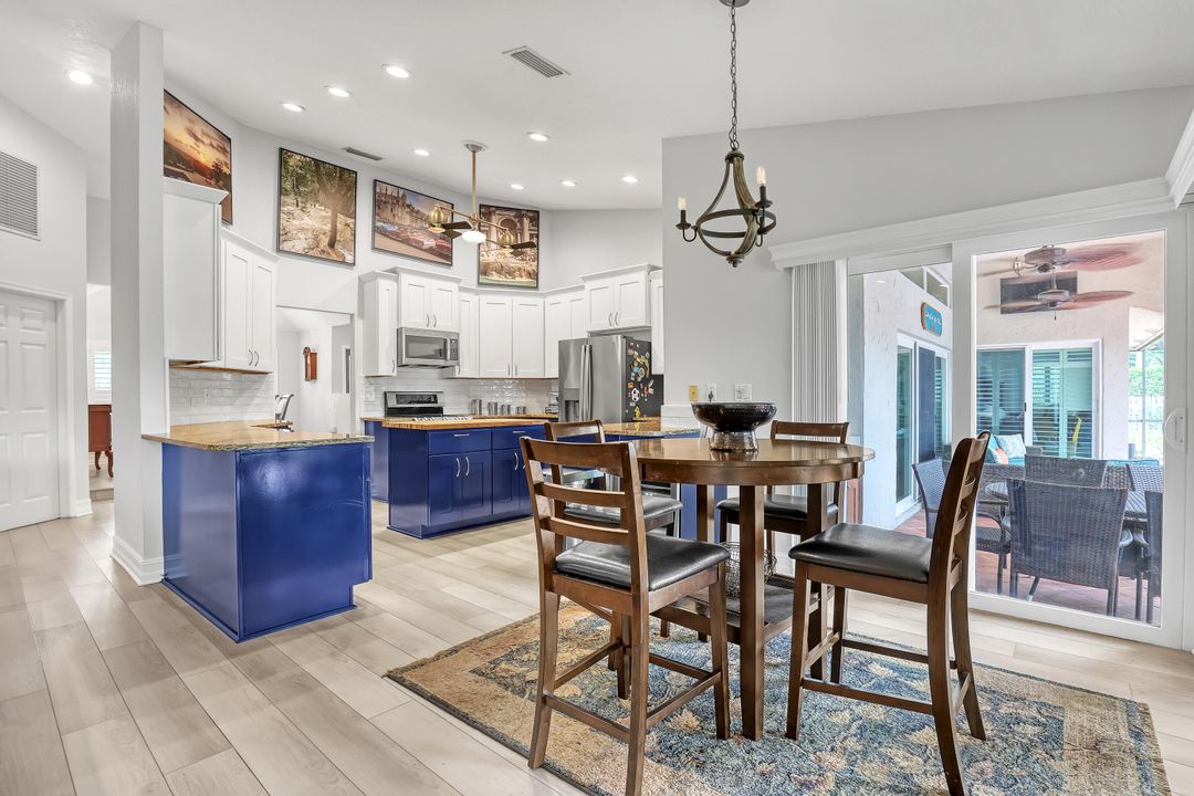 For Sale: $1,050,000 (4 beds, 3 baths, 3166 Square Feet)