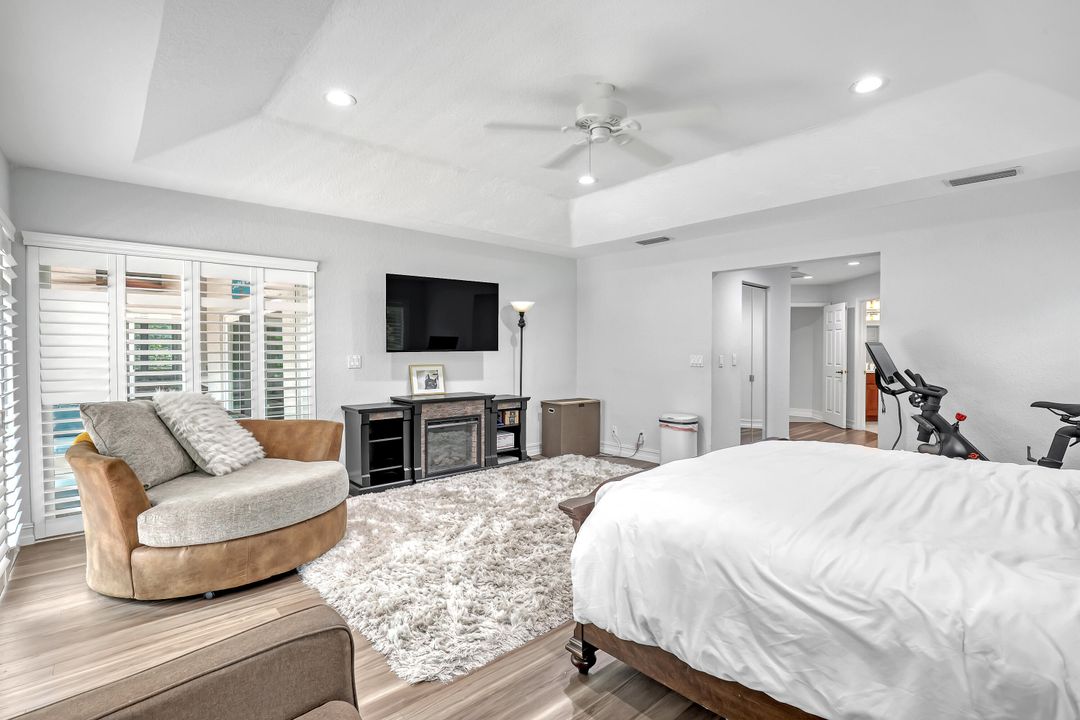 For Sale: $1,050,000 (4 beds, 3 baths, 3166 Square Feet)