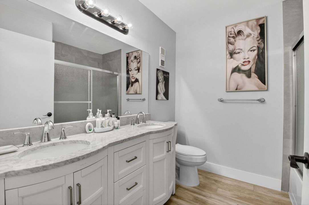 For Sale: $389,900 (2 beds, 2 baths, 1262 Square Feet)