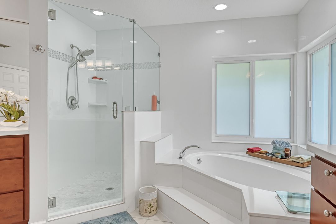 For Sale: $1,050,000 (4 beds, 3 baths, 3166 Square Feet)