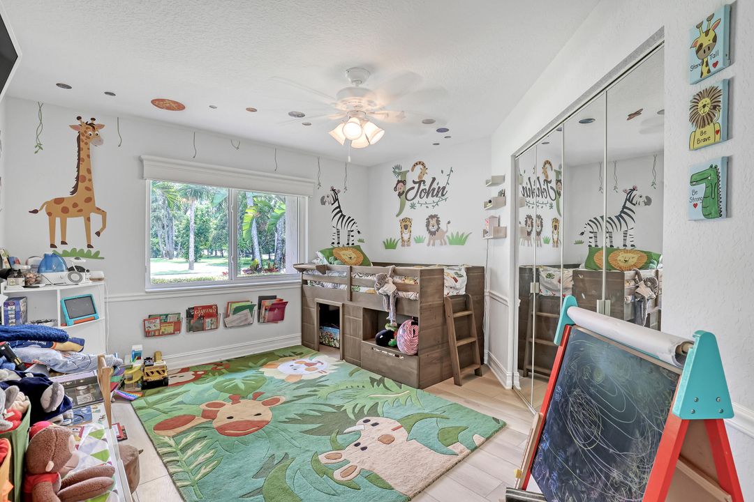 For Sale: $1,050,000 (4 beds, 3 baths, 3166 Square Feet)