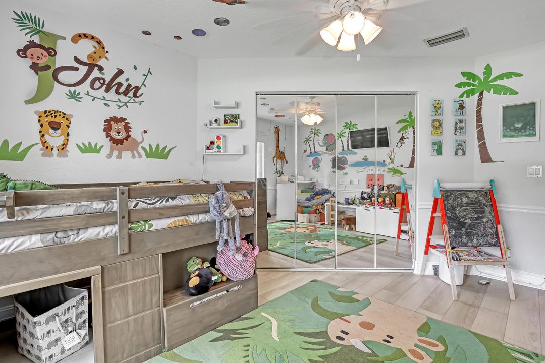 For Sale: $1,050,000 (4 beds, 3 baths, 3166 Square Feet)