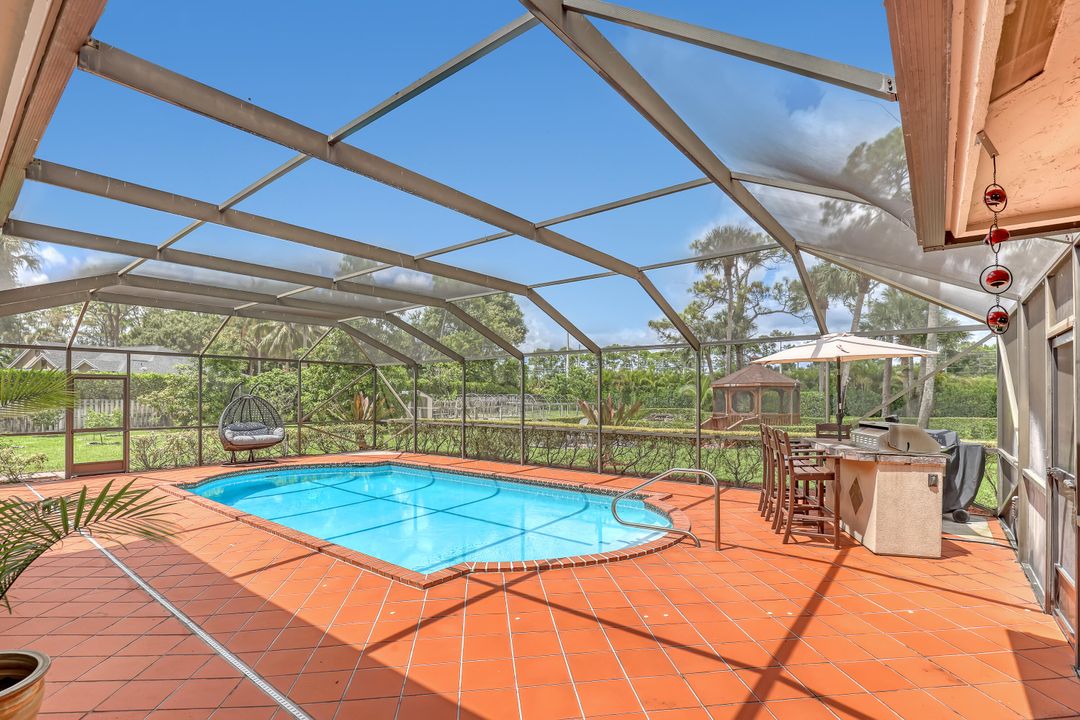 For Sale: $1,050,000 (4 beds, 3 baths, 3166 Square Feet)