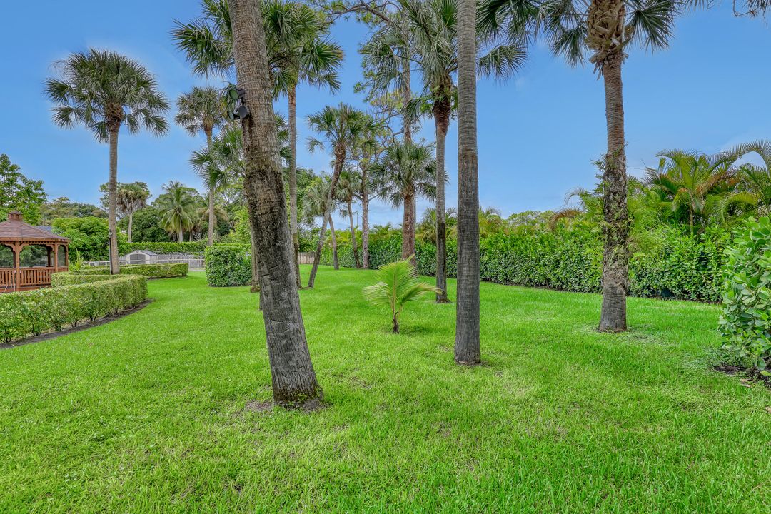 For Sale: $1,050,000 (4 beds, 3 baths, 3166 Square Feet)