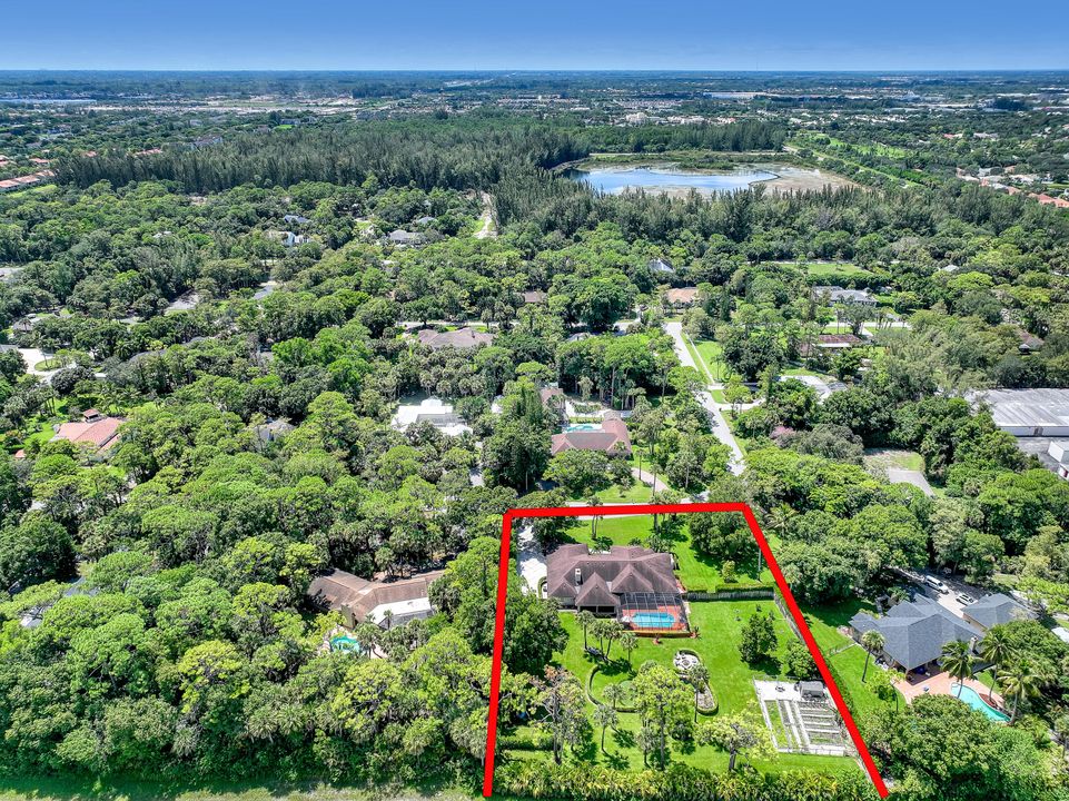 For Sale: $1,050,000 (4 beds, 3 baths, 3166 Square Feet)