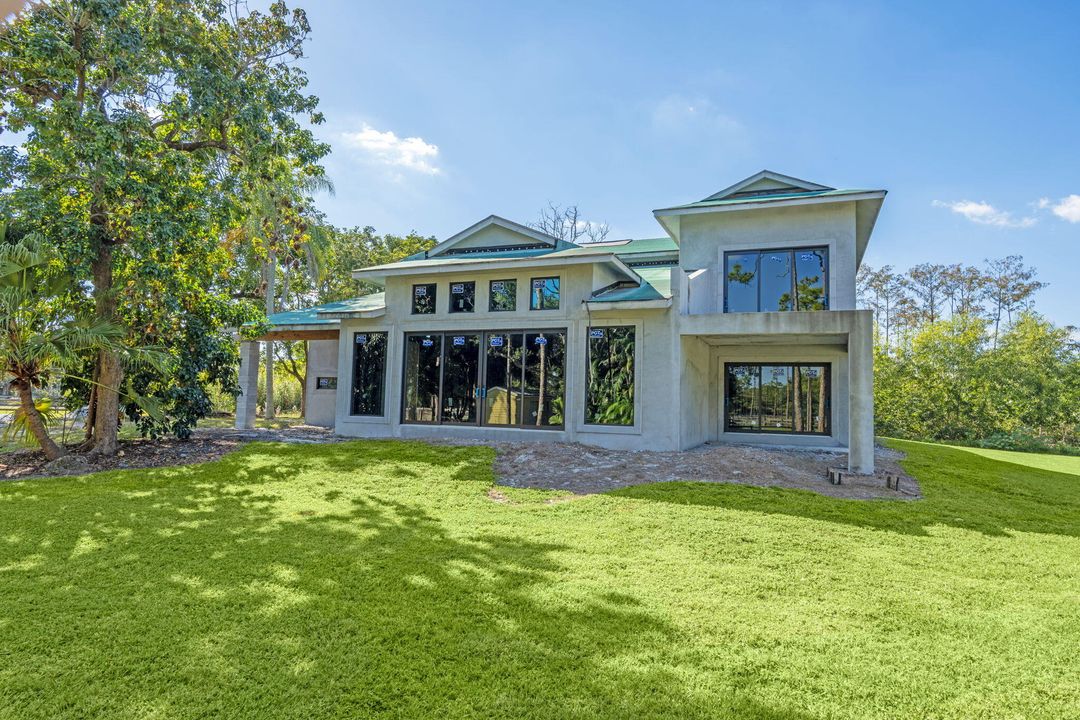 For Sale: $1,850,000 (4 beds, 4 baths, 3800 Square Feet)