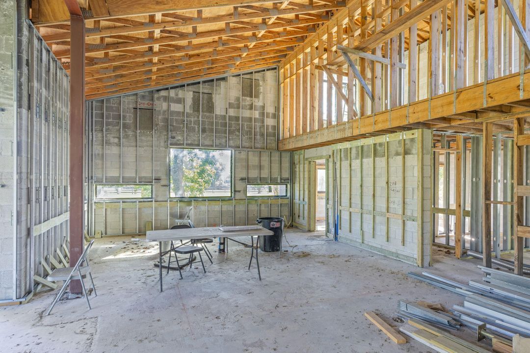 For Sale: $1,850,000 (4 beds, 4 baths, 3800 Square Feet)