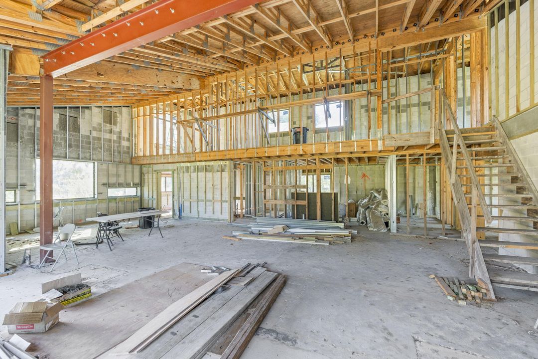 For Sale: $1,850,000 (4 beds, 4 baths, 3800 Square Feet)