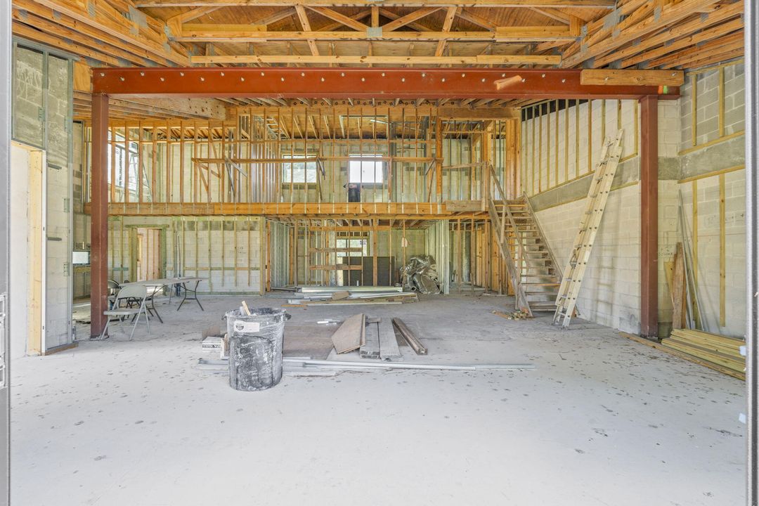 For Sale: $1,850,000 (4 beds, 4 baths, 3800 Square Feet)