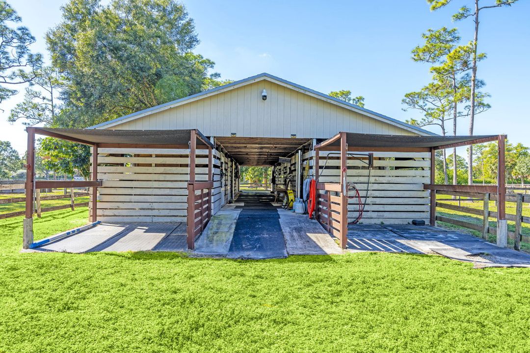 For Sale: $1,850,000 (4 beds, 4 baths, 3800 Square Feet)