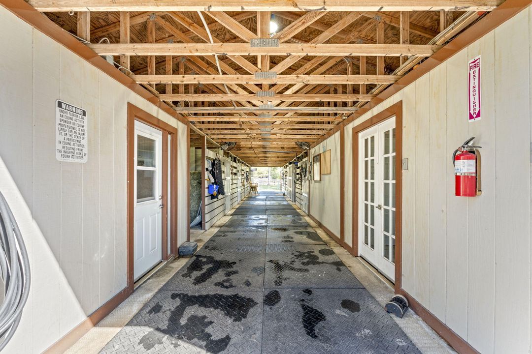 For Sale: $1,850,000 (4 beds, 4 baths, 3800 Square Feet)