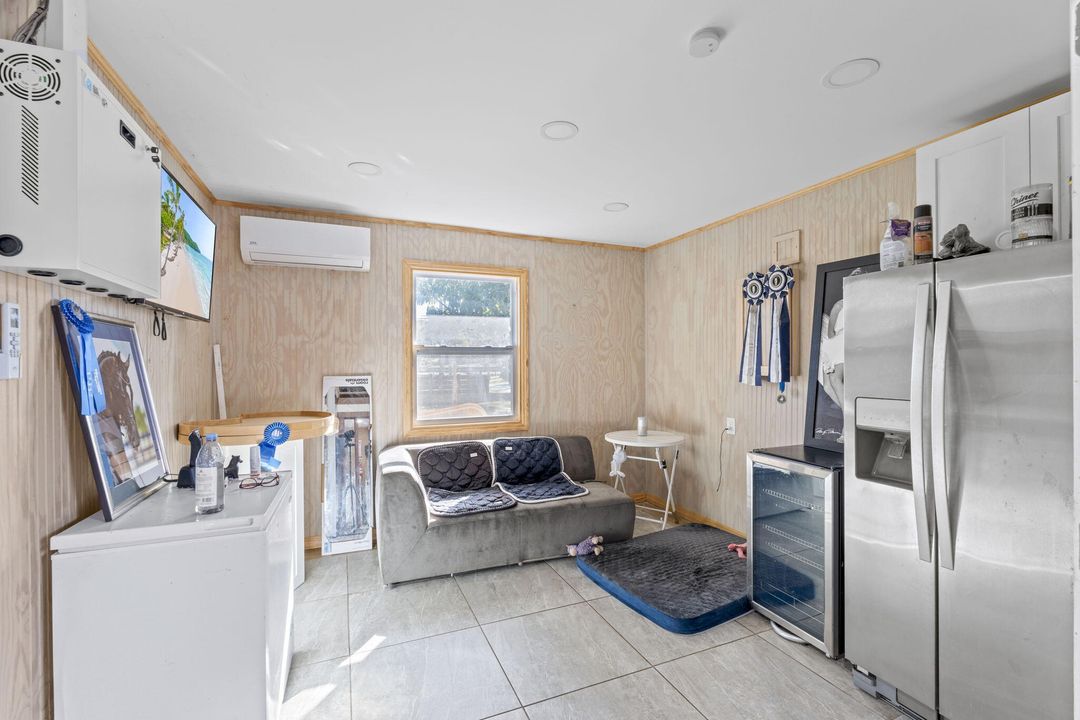 For Sale: $1,850,000 (4 beds, 4 baths, 3800 Square Feet)