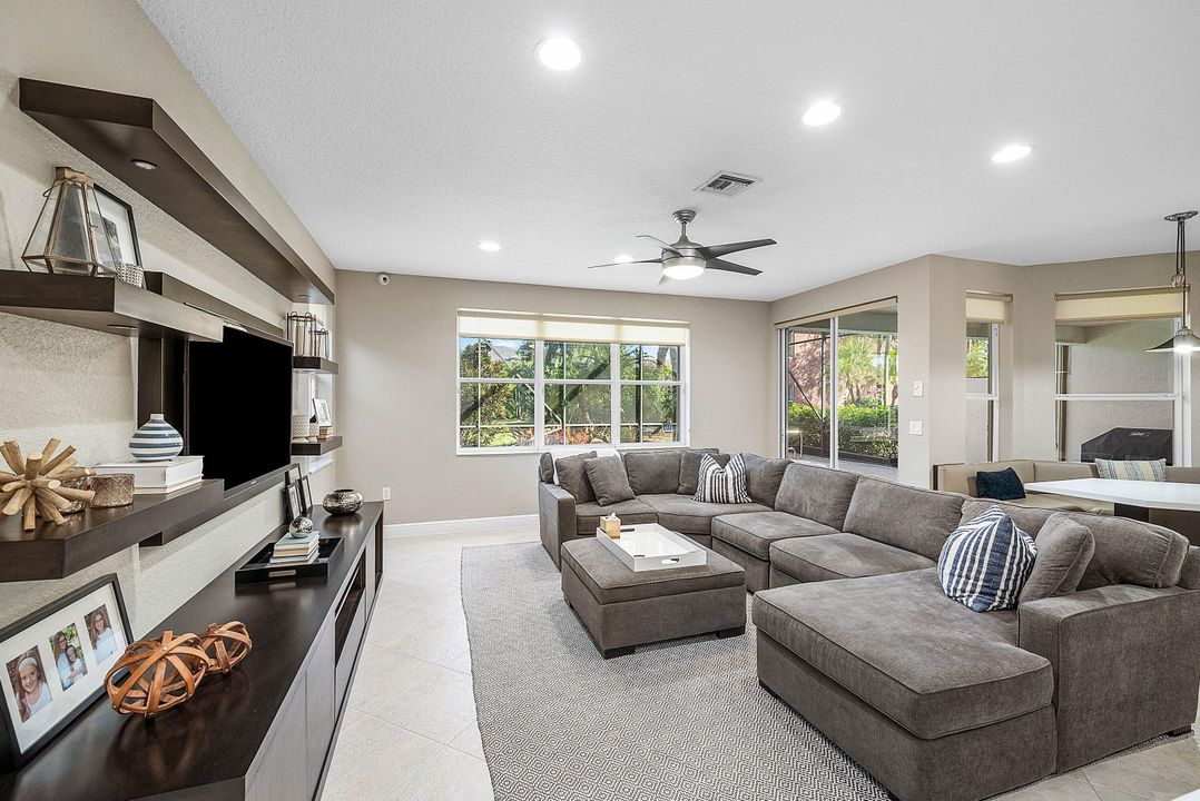 Active With Contract: $1,049,900 (5 beds, 3 baths, 2893 Square Feet)