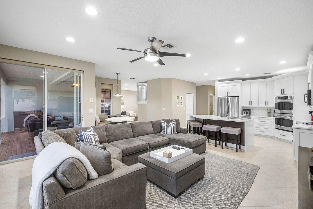 Active With Contract: $1,049,900 (5 beds, 3 baths, 2893 Square Feet)