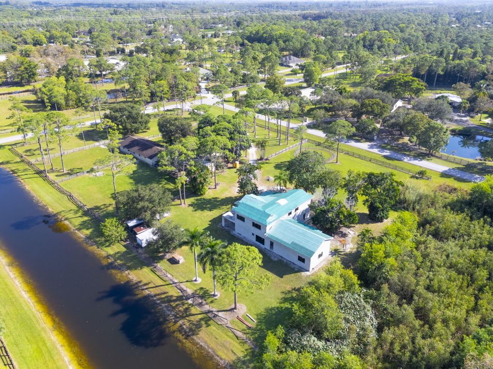 For Sale: $1,850,000 (4 beds, 4 baths, 3800 Square Feet)