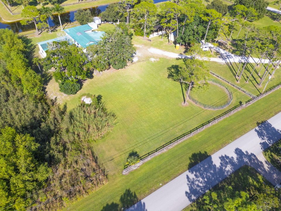 For Sale: $1,850,000 (4 beds, 4 baths, 3800 Square Feet)