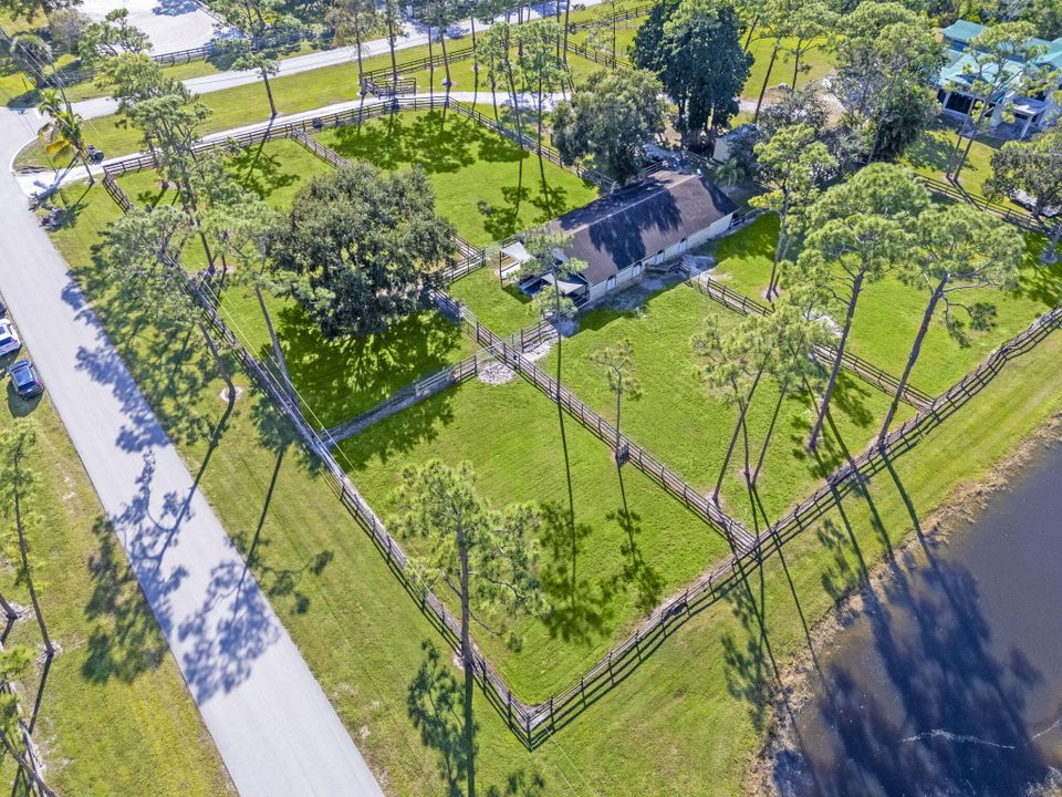 For Sale: $1,850,000 (4 beds, 4 baths, 3800 Square Feet)