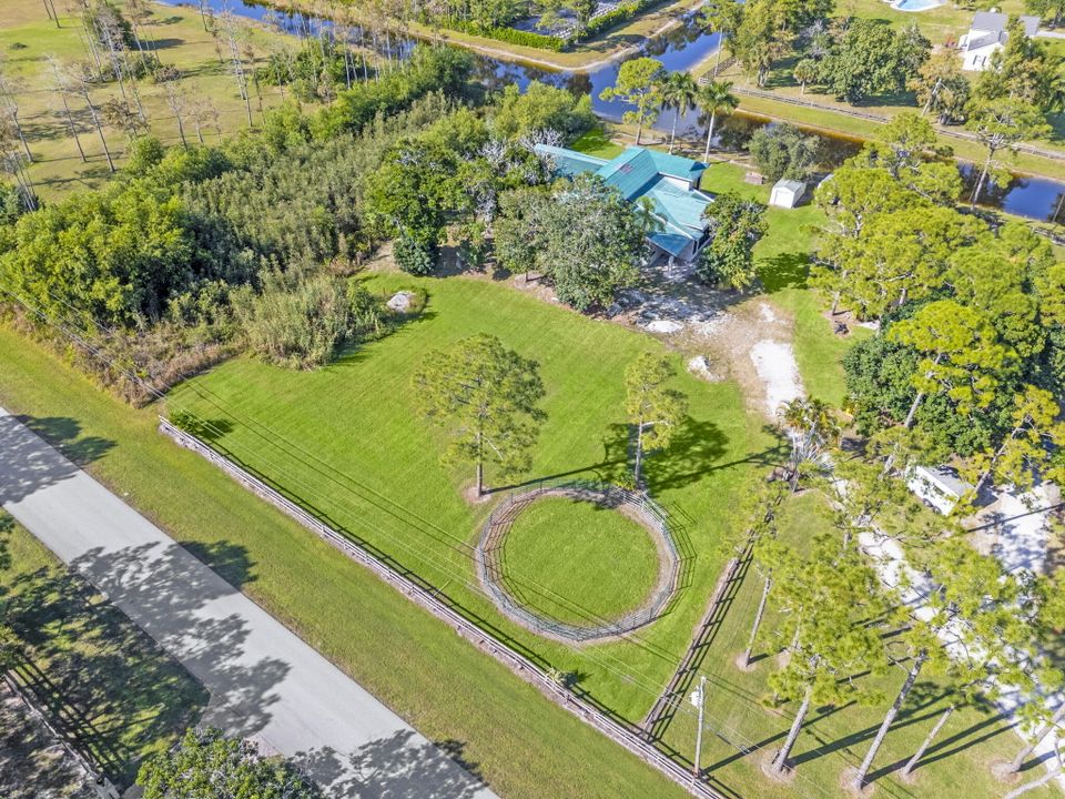 For Sale: $1,850,000 (4 beds, 4 baths, 3800 Square Feet)