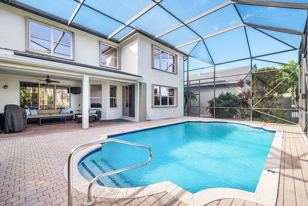 Active With Contract: $1,049,900 (5 beds, 3 baths, 2893 Square Feet)