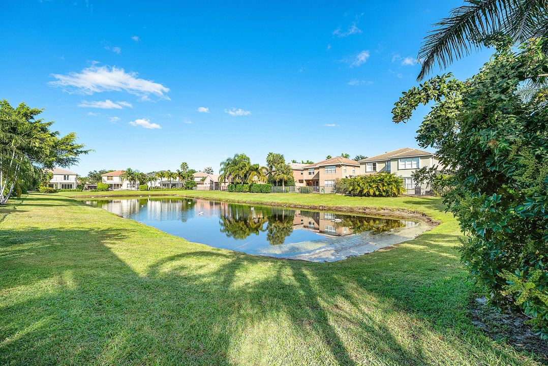 Active With Contract: $1,049,900 (5 beds, 3 baths, 2893 Square Feet)