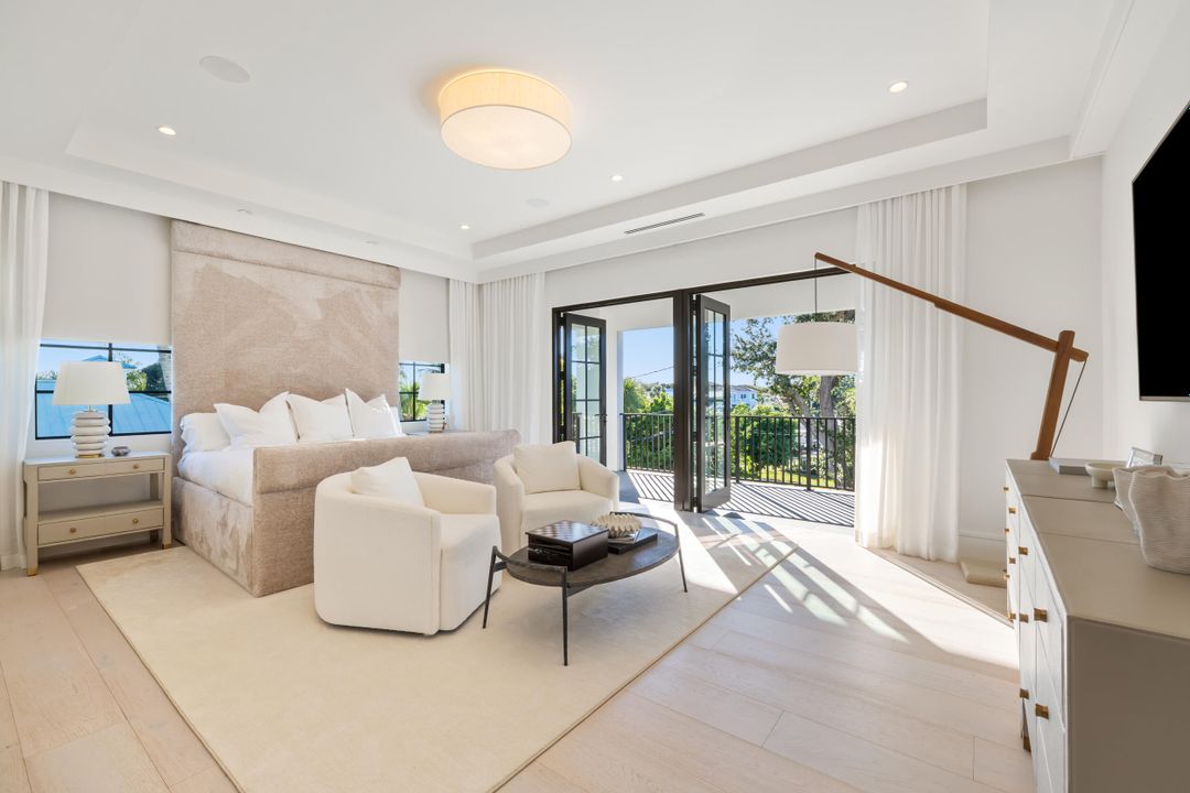 En Venta: $5,490,000 (4 camas, 3 baños, 4842 Pies cuadrados)