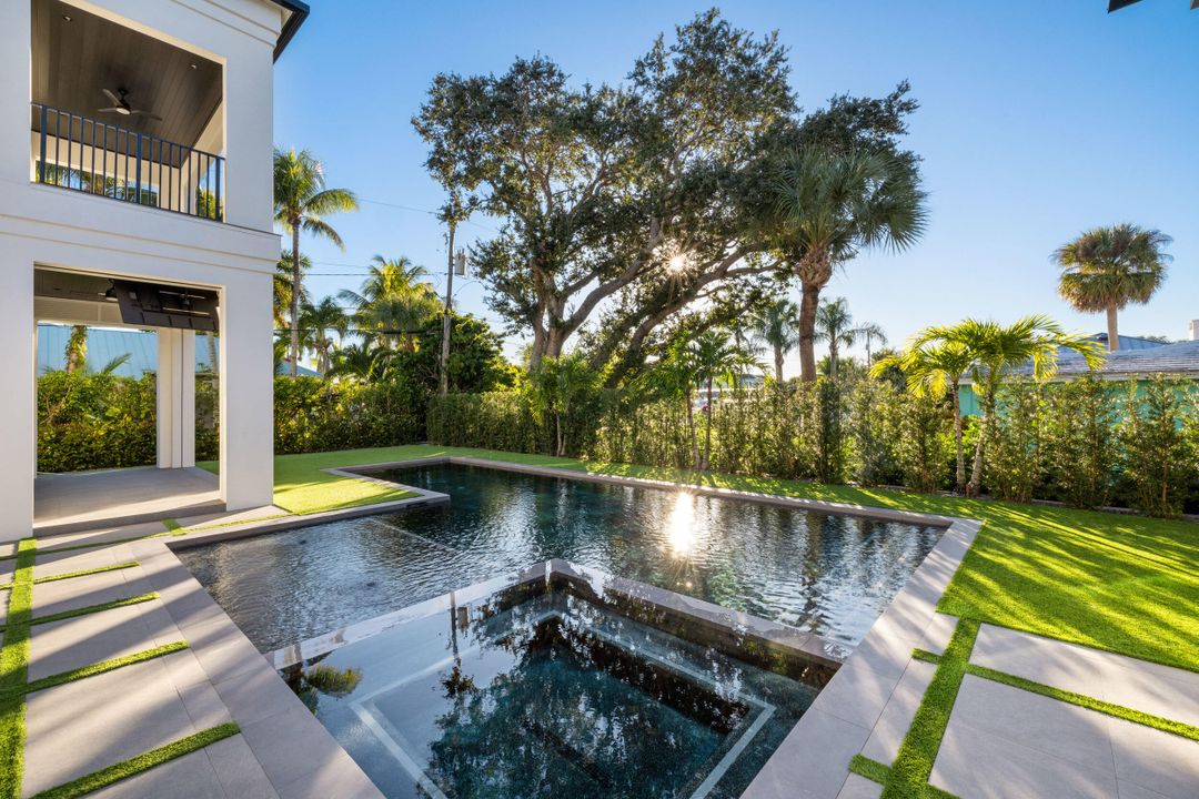 En Venta: $5,490,000 (4 camas, 3 baños, 4842 Pies cuadrados)