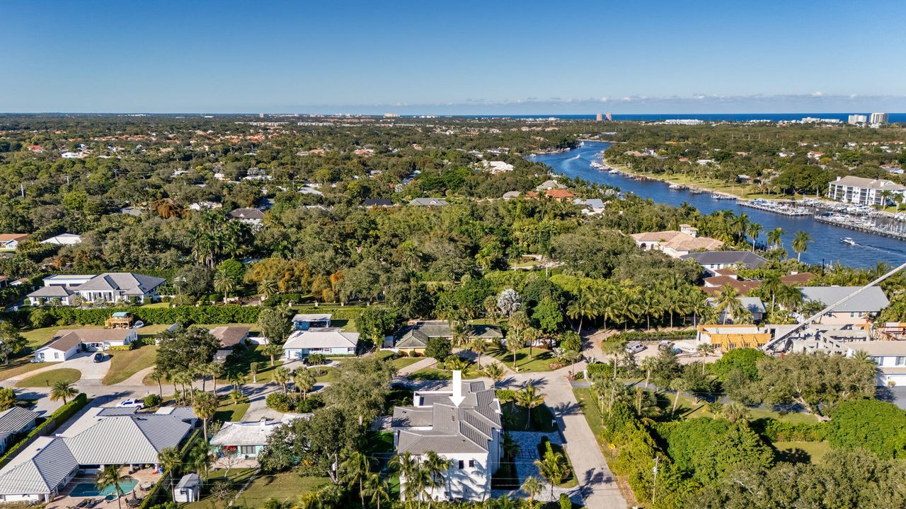 En Venta: $5,490,000 (4 camas, 3 baños, 4842 Pies cuadrados)