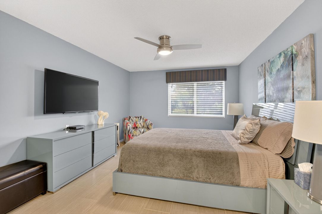 For Sale: $364,900 (2 beds, 2 baths, 1148 Square Feet)