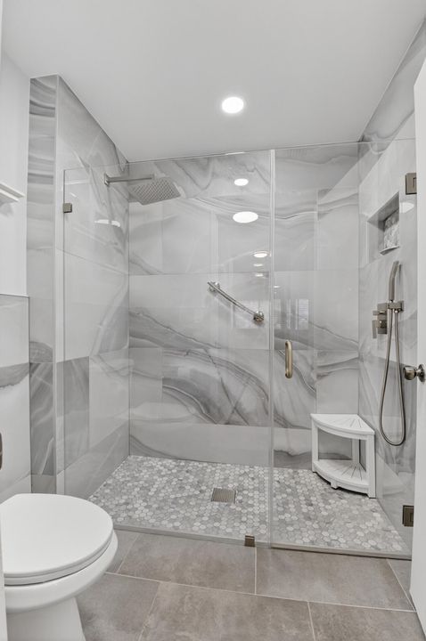 For Sale: $364,900 (2 beds, 2 baths, 1148 Square Feet)