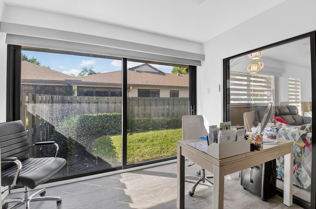 For Sale: $364,900 (2 beds, 2 baths, 1148 Square Feet)