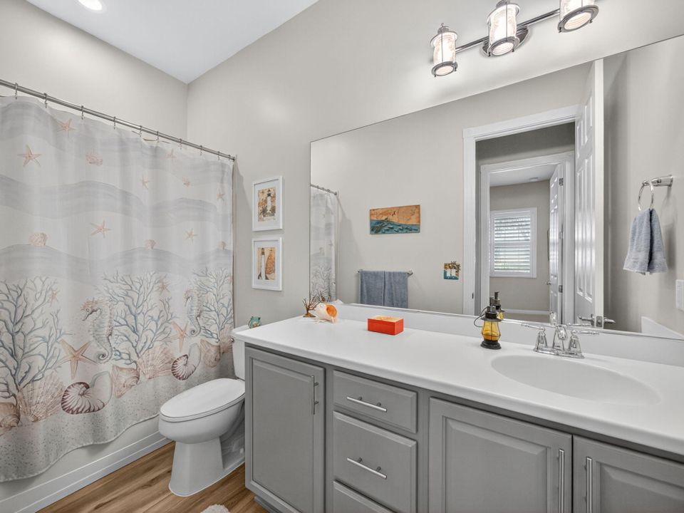 For Sale: $1,349,000 (3 beds, 3 baths, 2097 Square Feet)