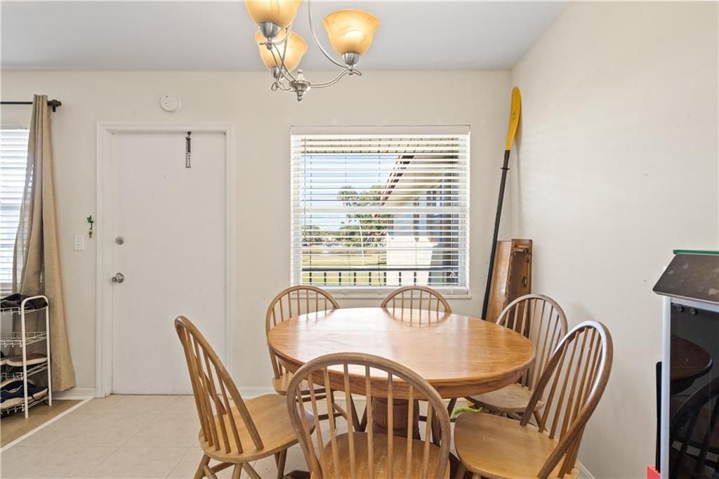 For Sale: $104,999 (1 beds, 1 baths, 750 Square Feet)