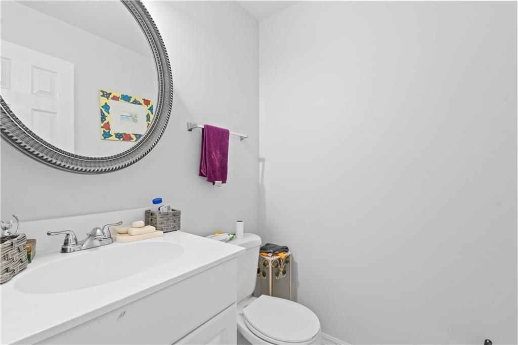 For Sale: $104,999 (1 beds, 1 baths, 750 Square Feet)