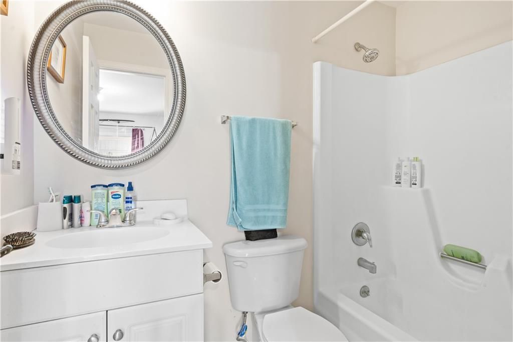 For Sale: $104,999 (1 beds, 1 baths, 750 Square Feet)