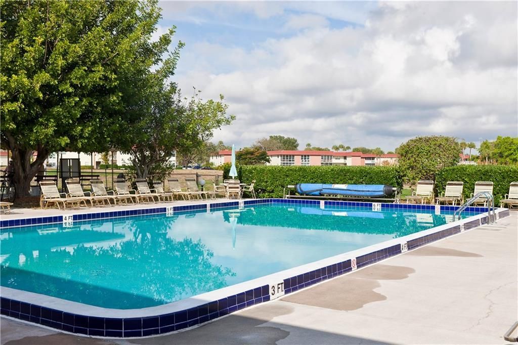 For Sale: $104,999 (1 beds, 1 baths, 750 Square Feet)