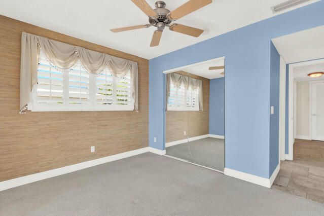 待售: $439,000 (2 贝兹, 2 浴室, 925 平方英尺)