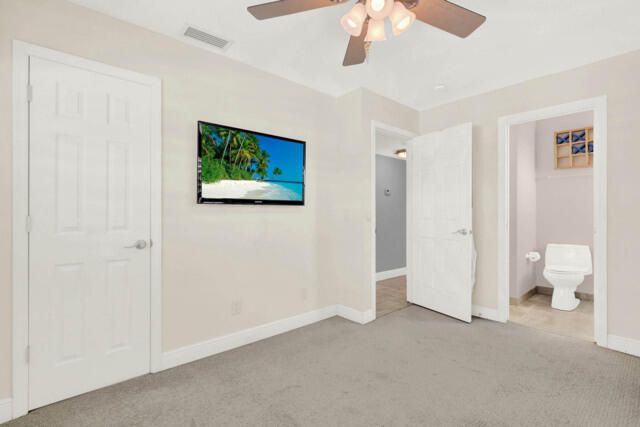 待售: $439,000 (2 贝兹, 2 浴室, 925 平方英尺)