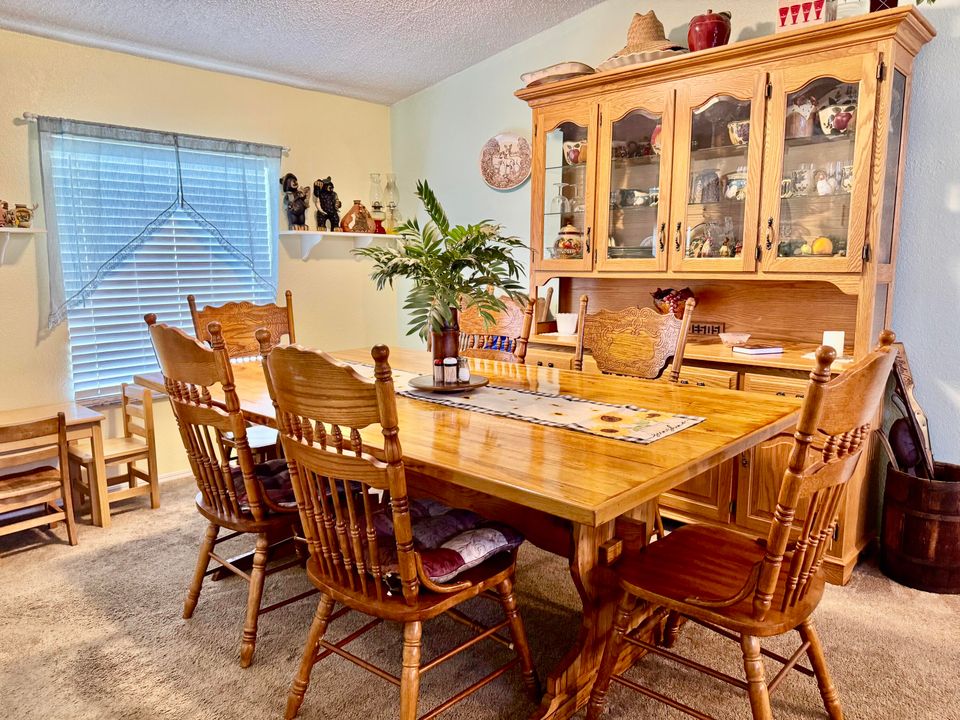 For Sale: $399,000 (3 beds, 2 baths, 1779 Square Feet)