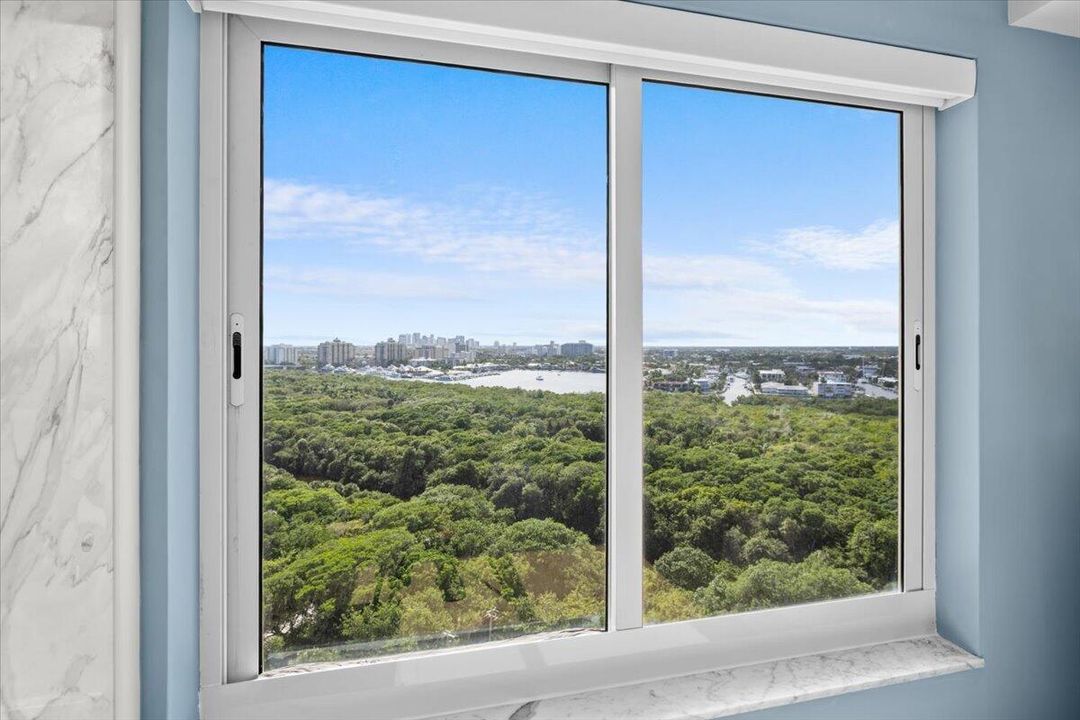 На продажу: $1,200,000 (2 спален, 2 ванн, 1700 Квадратных фут)