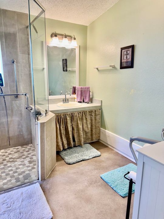 For Sale: $399,000 (3 beds, 2 baths, 1779 Square Feet)