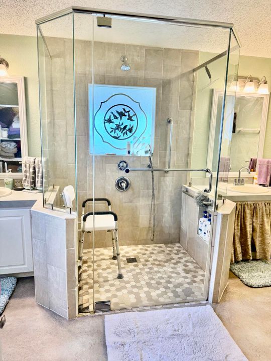 For Sale: $399,000 (3 beds, 2 baths, 1779 Square Feet)