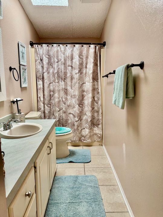 For Sale: $399,000 (3 beds, 2 baths, 1779 Square Feet)