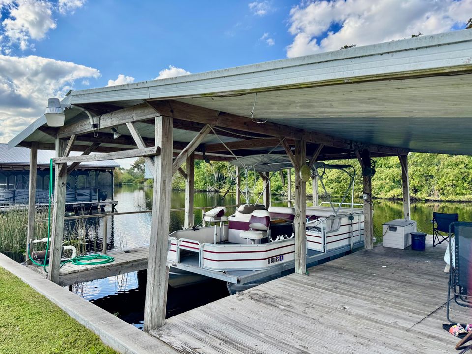 For Sale: $399,000 (3 beds, 2 baths, 1779 Square Feet)