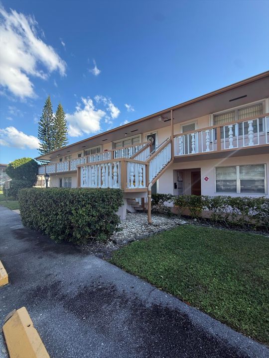 待售: $89,999 (1 贝兹, 1 浴室, 683 平方英尺)