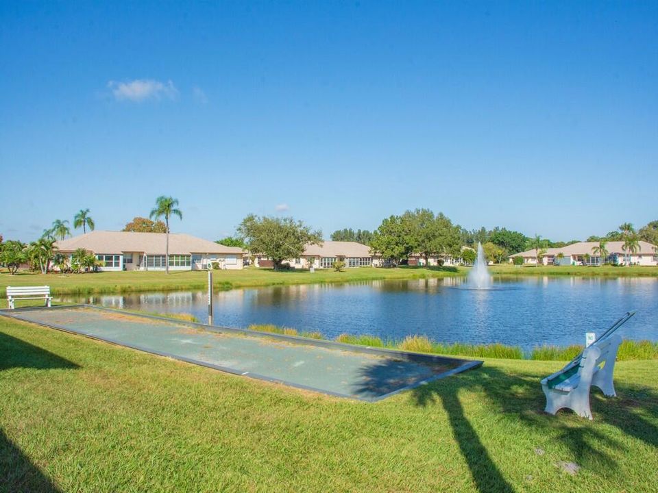 For Sale: $169,900 (2 beds, 2 baths, 1196 Square Feet)