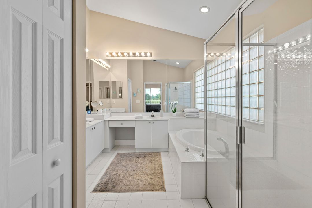 合同活跃: $689,000 (3 贝兹, 2 浴室, 2012 平方英尺)